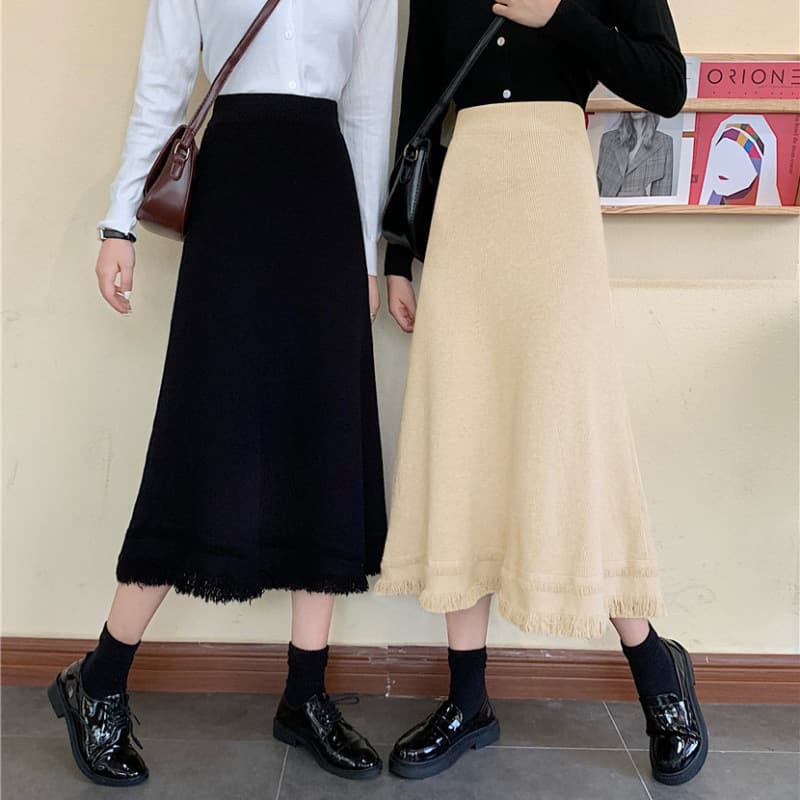 フレアスカート 裾フリンジ付きニットフレアスカート
