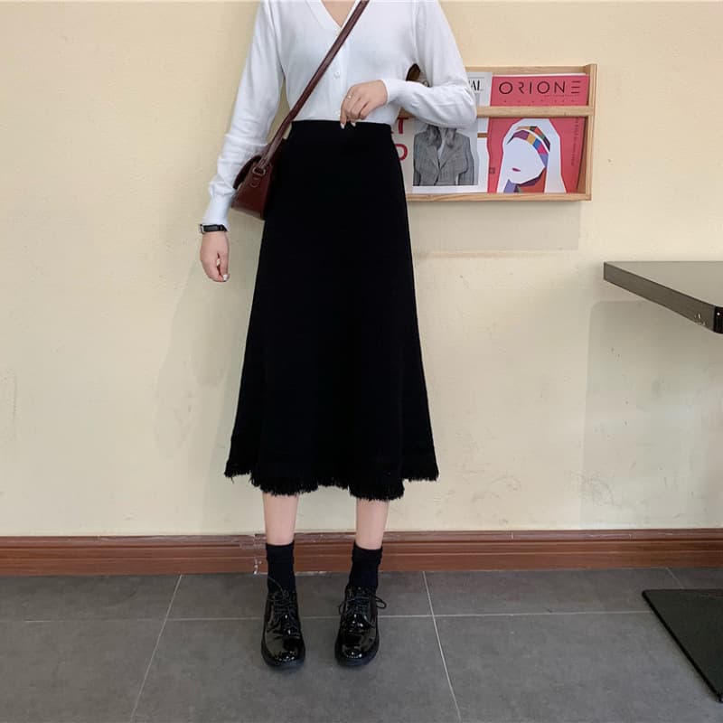 フレアスカート 裾フリンジ付きニットフレアスカート